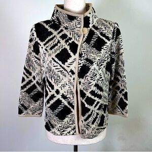 💎St. JOHN Black and Cream Cape with Geometric Pattern💎